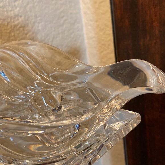 Vintage heavy glass bird shaped candle holder 6” x 3” x 2” - Picture 2 of 5